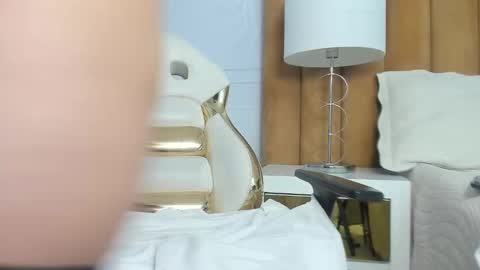 Snapshot of daphne81_ chatting on March 8, 12:18 pm Daphne online show from March 8, 12:18 pm