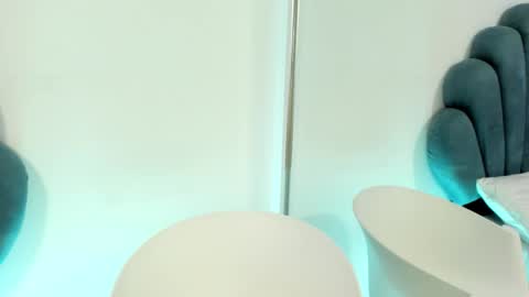 DaphneBlunt online show from December 14, 8:36 pm