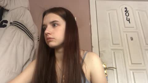 Emilia online show from March 4, 1:28 pm