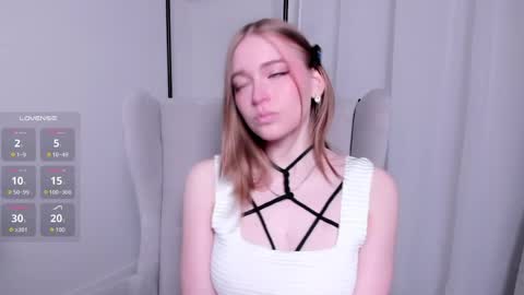 Rina online show from April 3, 12:19 am