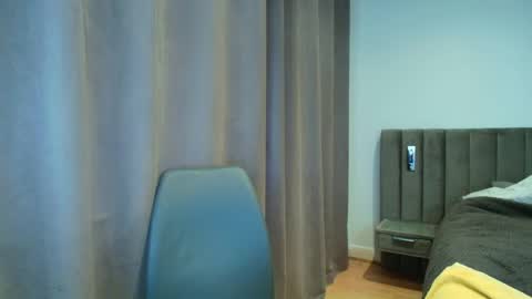 DarcyDixx If you have requests or dirty talk please use tip online show from February 2, 7:35 pm