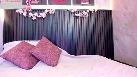 Dark online show from October 5, 5:51 pm