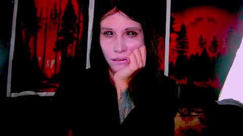 dark_briilliant online show from November 18, 2:40 pm