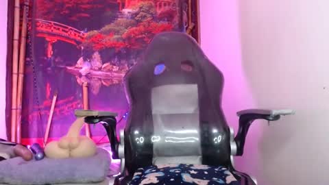 dark_doll5 online show from January 18, 5:10 am