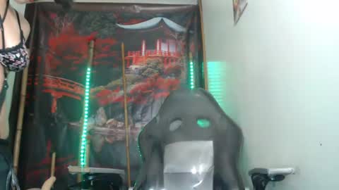 dark_doll5 online show from December 6, 4:14 am