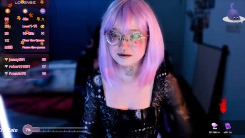 Lucious Foijieh online show from December 8, 4:18 pm