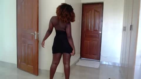 dark_qween online show from February 8, 1:04 pm