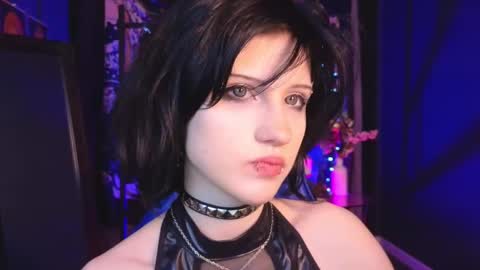 Vamp  online show from February 9, 10:00 pm