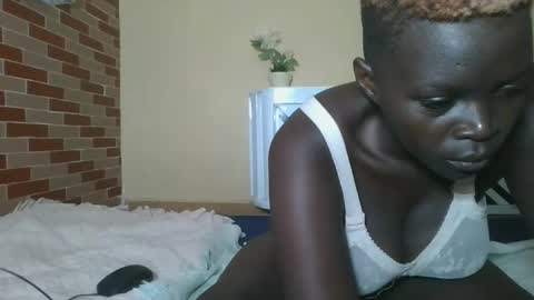 MELDA online show from February 10, 7:04 am