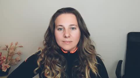 Anna online show from October 2, 9:42 pm