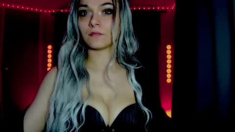 roseredgoddess online show from June 6, 2:29 am