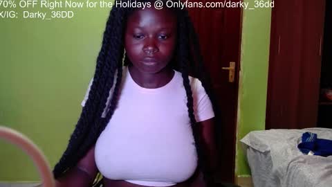 Snapshot of darky_36dd chatting on September 30, 10:32 am  exclusive sexual content -- IGTwitterX darky 32dd online show from September 30, 10:32 am