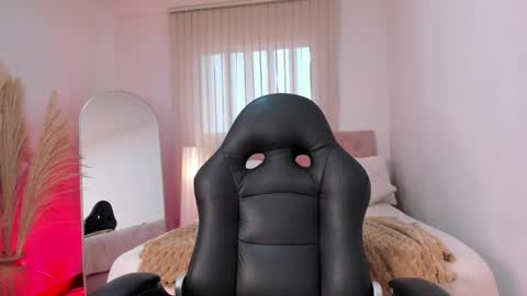 darling  online show from October 9, 1:26 pm