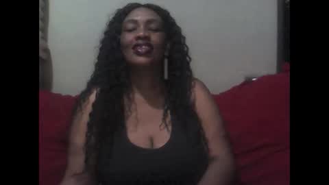 Snapshot of ddboobsnipples chatting on December 4, 1:14 am ddboobsnipples online show from December 4, 1:14 am