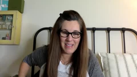 DDMolly online show from January 5, 4:04 am