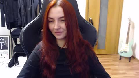 freak online show from December 18, 9:29 pm