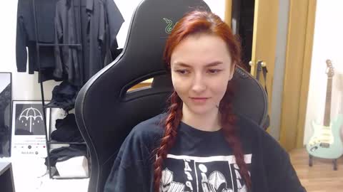 freak online show from December 2, 8:53 pm