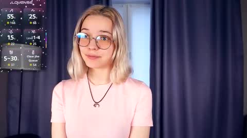 Charlie 18yo online show from November 1, 5:22 am