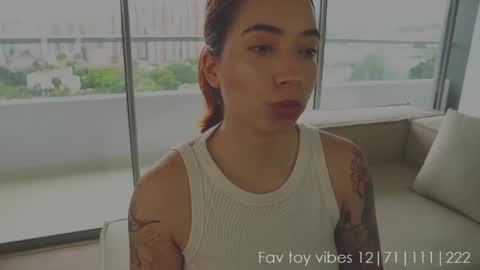 Snapshot of dearnina chatting on October 10, 4:01 pm NINA   30OFF online show from October 10, 4:01 pm