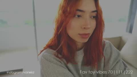 Snapshot of dearnina chatting on October 6, 3:29 pm NINA   30OFF online show from October 6, 3:29 pm