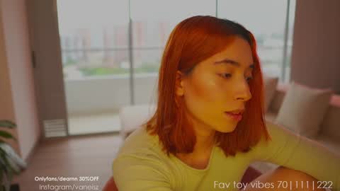 Snapshot of dearnina chatting on February 8, 10:29 pm NINA   30OFF online show from February 8, 10:29 pm