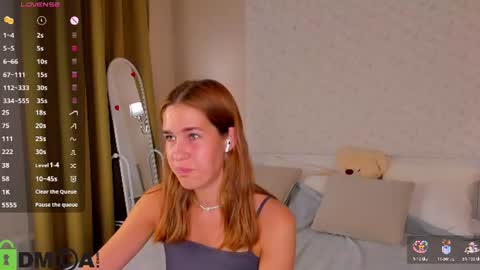 Jennifer online show from July 5, 11:21 pm