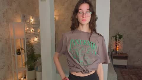 Amy online show from September 24, 7:35 pm