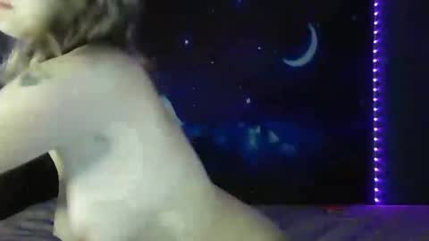 DelilaLove3412 online show from January 15, 2:27 am