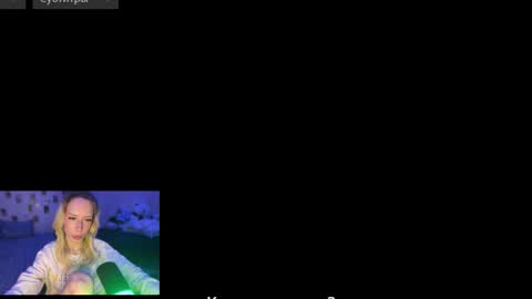 Della online show from March 7, 5:47 am