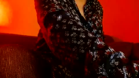 Snapshot of delphine_x chatting on October 30, 9:16 pm Delphine online show from October 30, 9:16 pm