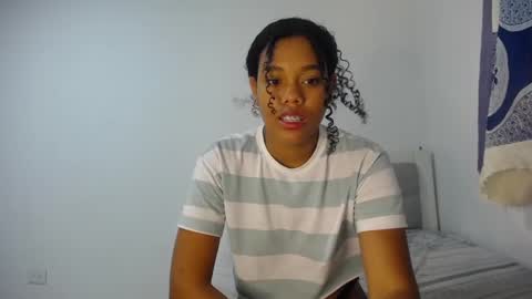 Snapshot of dena_k_ chatting on February 19, 11:17 am Dena k s online show from February 19, 11:17 am