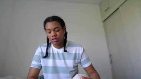 Snapshot of dena_k_ chatting on January 2, 1:51 pm Dena k s online show from January 2, 1:51 pm