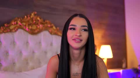 denisedevilles online show from March 5, 9:49 am