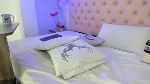 denisse_logan online show from February 15, 4:15 am