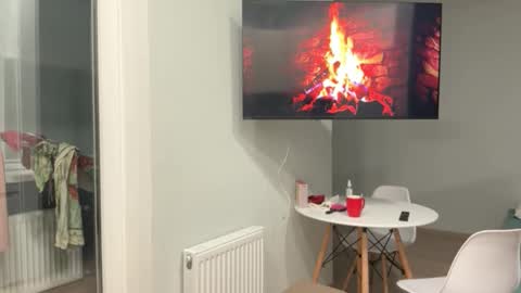 Denni online show from January 8, 5:17 pm