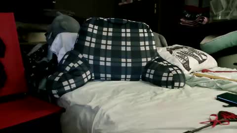 deroseblack online show from November 10, 11:00 pm