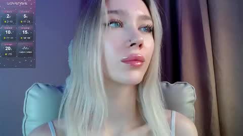 Ari online show from October 30, 5:47 pm