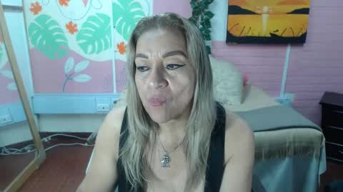 VALERIA online show from November 15, 7:15 pm