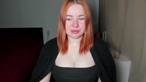 LAYLA online show from April 29, 7:00 am