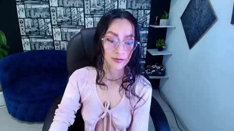 Desiring Angel online show from December 19, 6:16 am