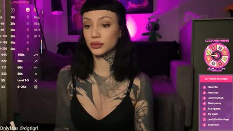 Snapshot of dgtlgrl chatting on September 16, 3:20 pm dgtlgrl online show from September 16, 3:20 pm