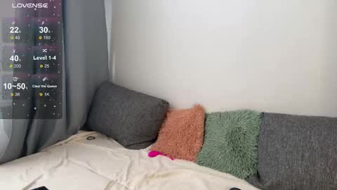 diaaan01 online show from October 4, 1:06 pm