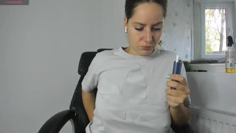 Snapshot of diamondkay_ chatting on October 21, 7:45 am diamondkay_ online show from October 21, 7:45 am
