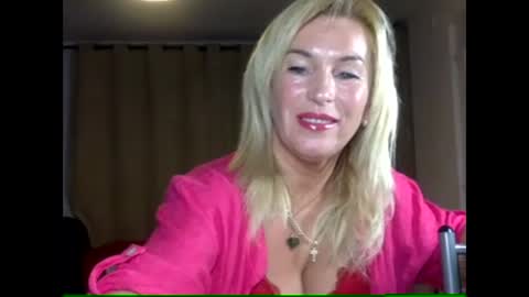 diana583578 online show from November 17, 8:20 pm