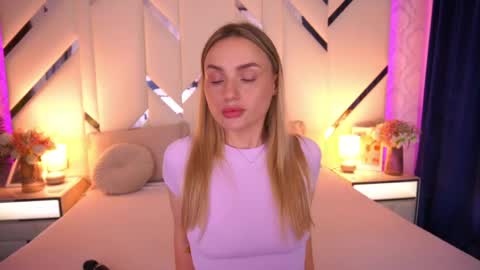 diana_nova online show from May 22, 1:31 pm
