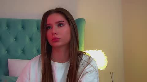 Diana online show from March 1, 6:07 pm