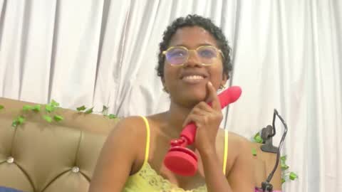 didoelizabeth online show from October 1, 1:38 pm