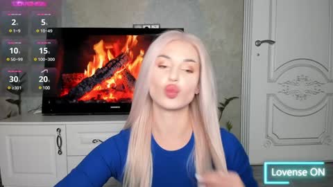 Dinamoree online show from December 15, 3:20 pm