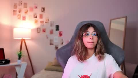 Sara Connor online show from January 18, 1:40 pm