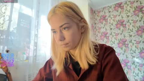 dinorahmroczkowski online show from October 1, 7:24 am